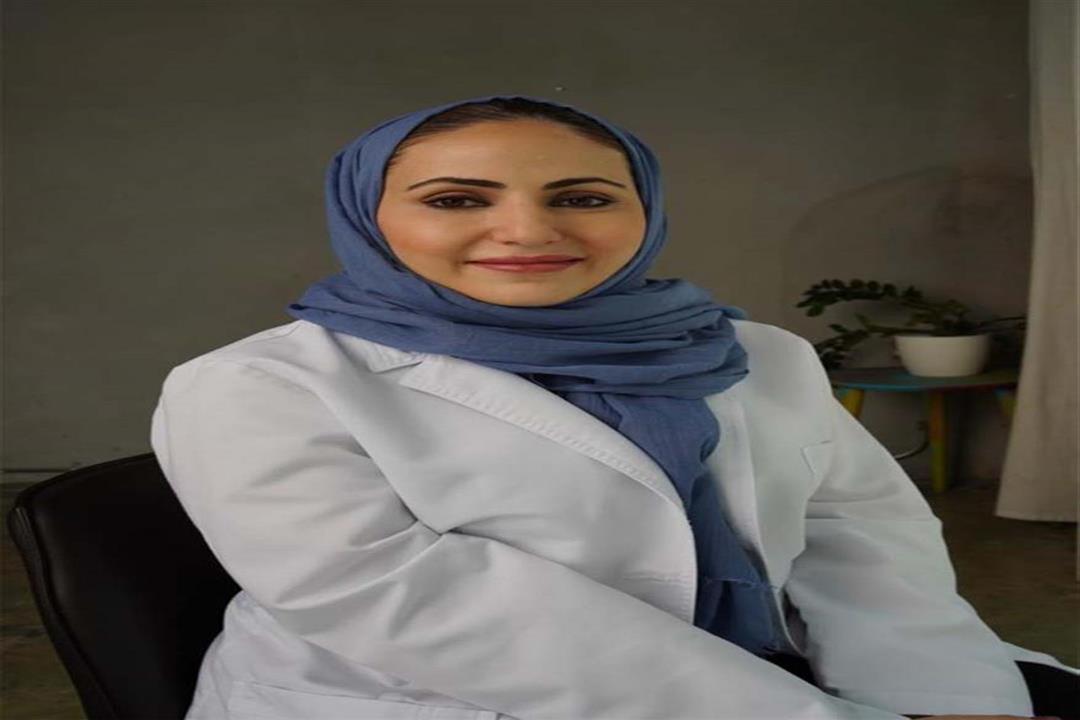 Dr. Salma Al-Bargawi: Jade Stone is an amazing discovery for facial tightening and collagen stimulation.